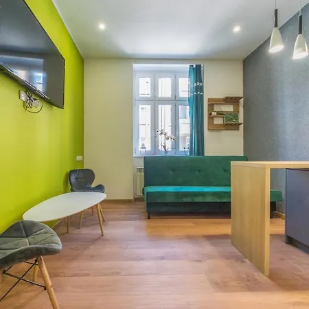 Stare Miasto Seredynskiego Apartment *