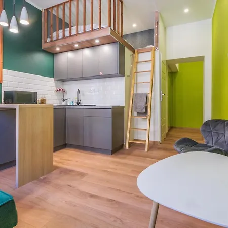 Apartment Stare Miasto Seredynskiego *